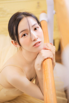 疯狂老奶奶